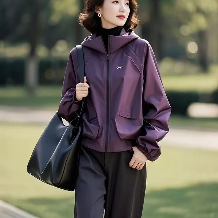2025新款今年流行爆款独特漂亮超好看小个子紫色连帽外套女早春季