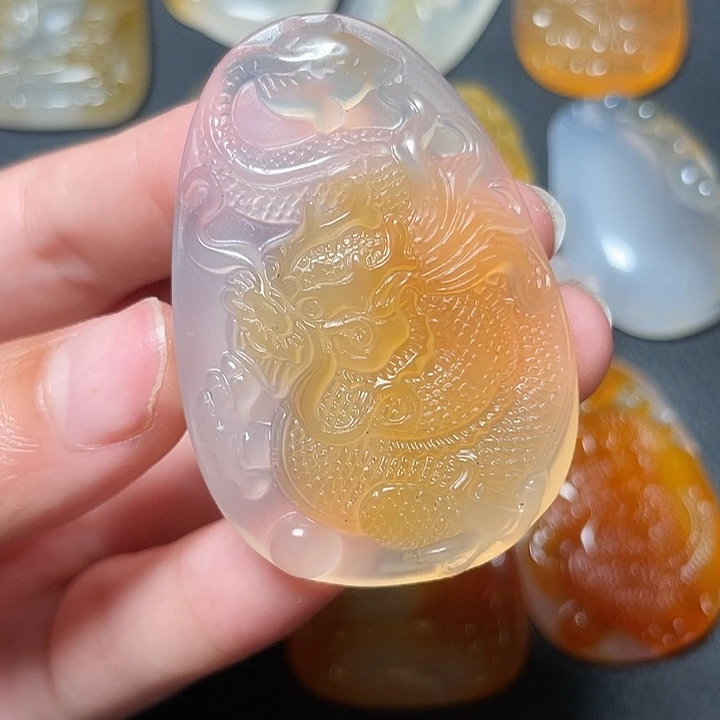 未镶嵌颈饰玛瑙/玉髓