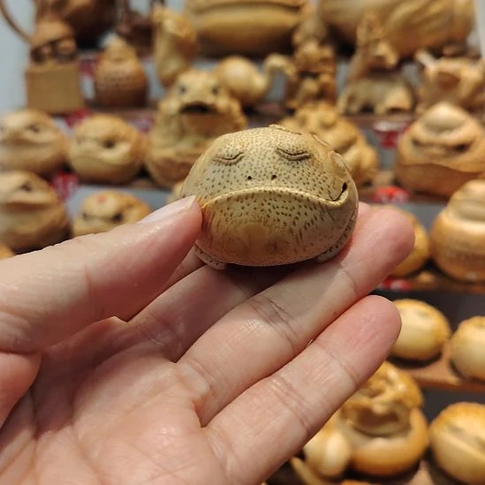 竹竹根雕三足金蟾悟道