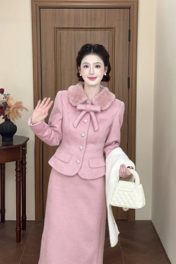 LiLi李李家【半岛玫瑰】千金风气质感粉色毛呢羽绒服套装XMZH10720