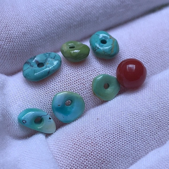 南红玛瑙未镶嵌珠宝奇石