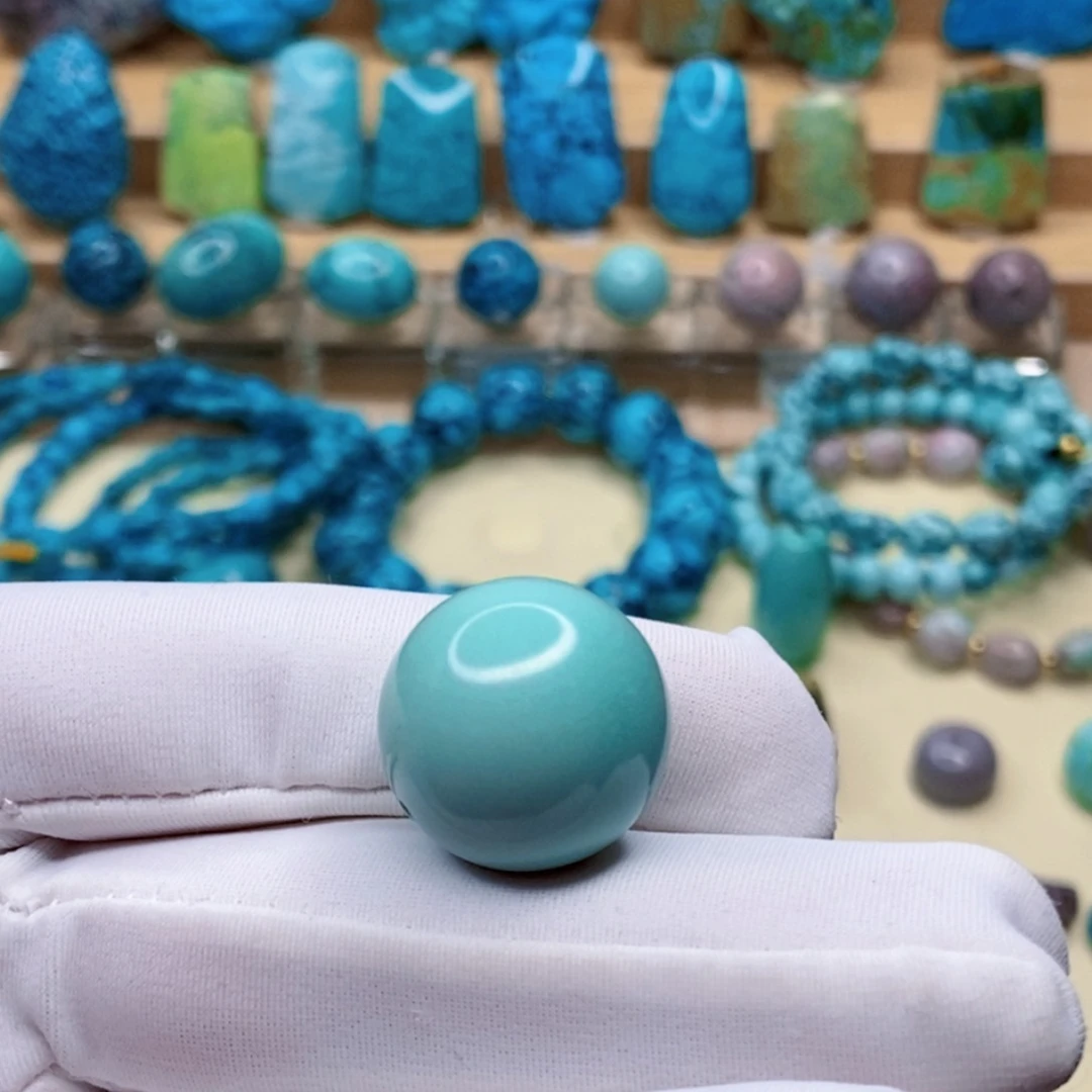 绿松石未镶嵌珠宝奇石