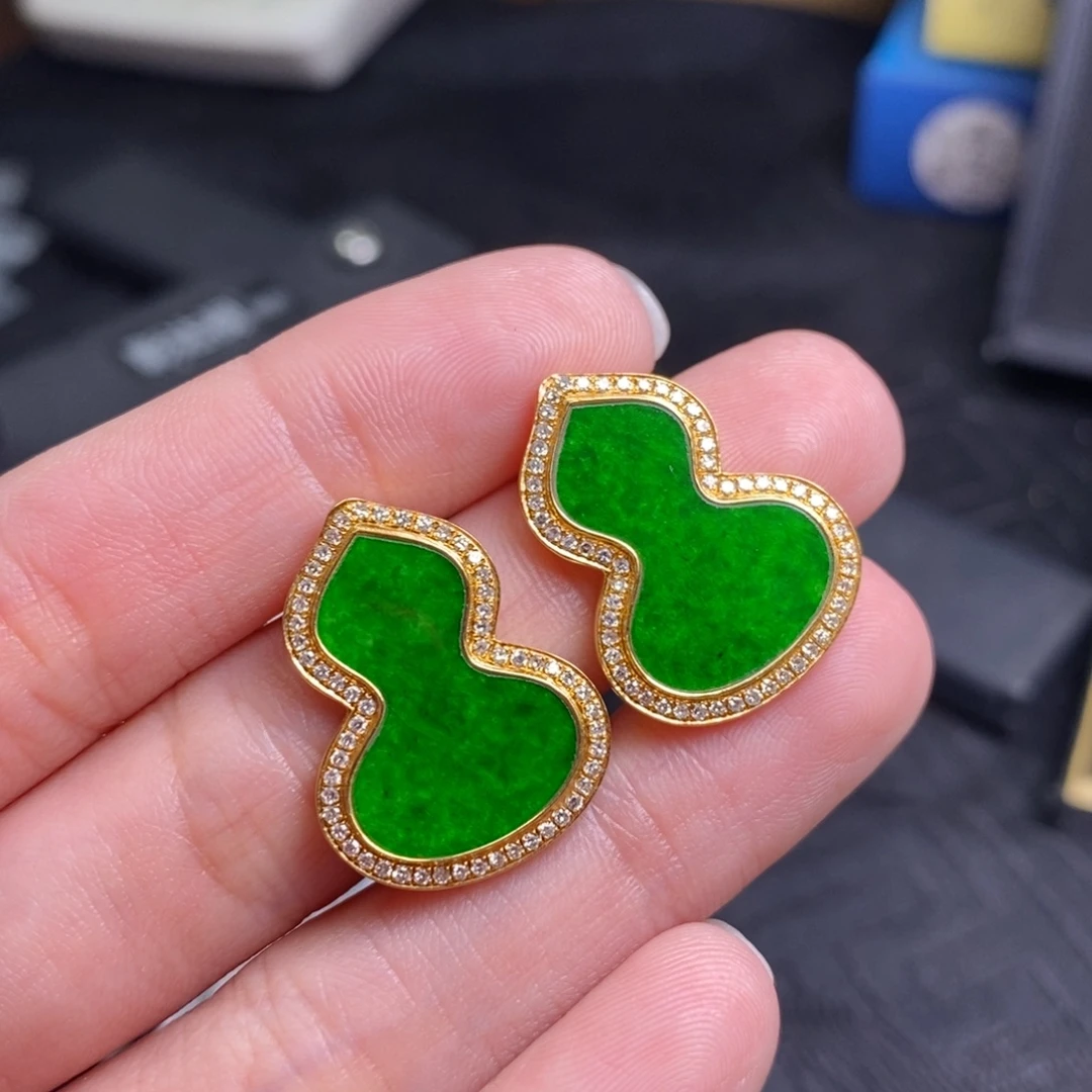 翡翠18K金镶嵌耳饰葫芦耳钉