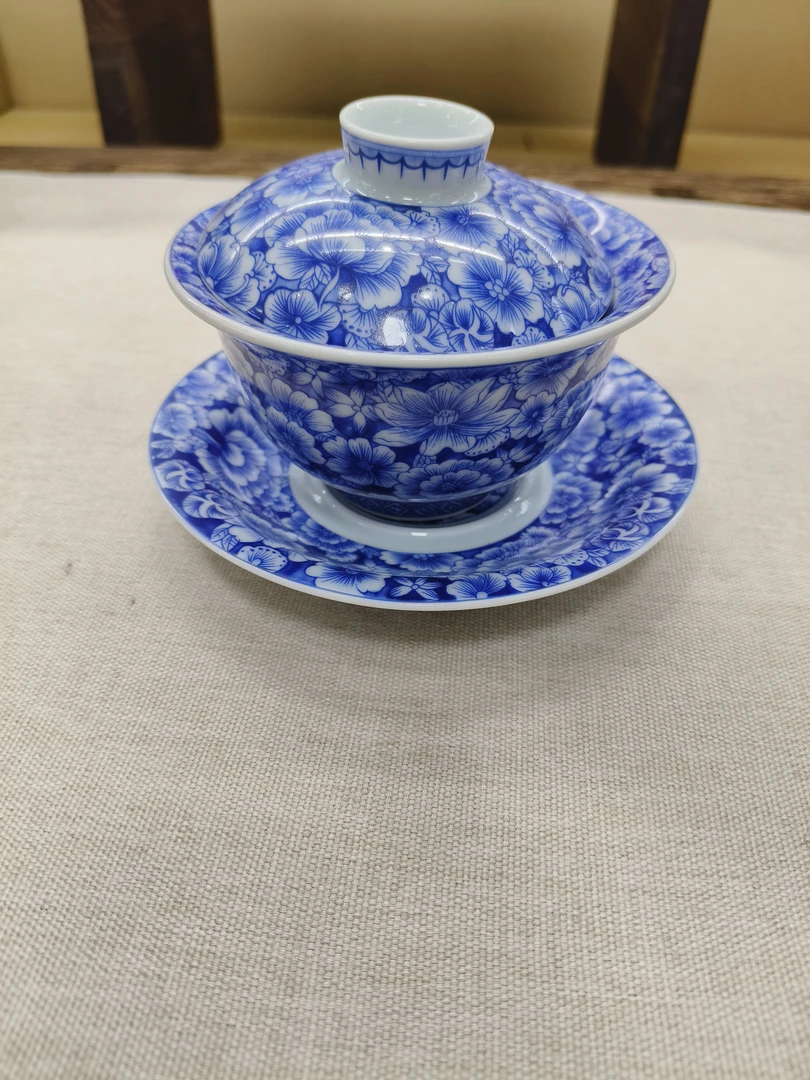 景德镇缠白瓷万花三才盖碗系列套装高温烧制而成简约家同高端精美