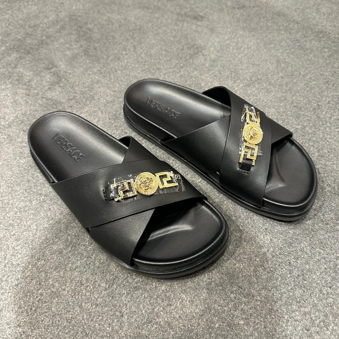 未使用 VERSACE/范思哲 范思哲男士舒适休闲夏季黑色鞋拖鞋