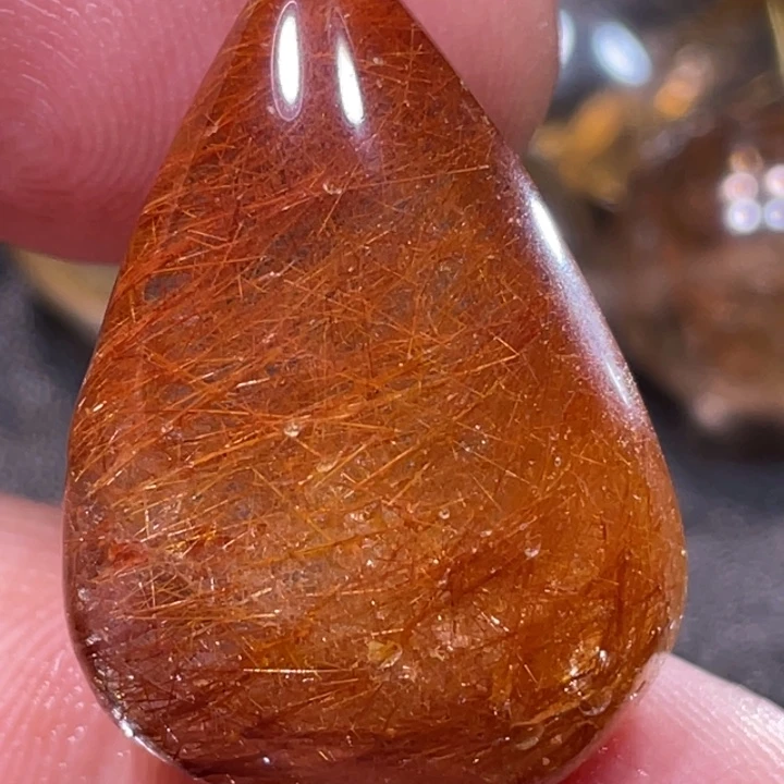 财***旦未镶嵌颈饰发晶钛晶