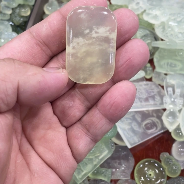 蛇纹石玉合金颈饰