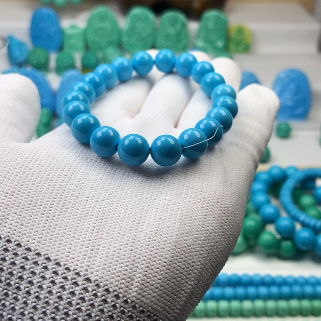 湖北发货批发精挑绿色矿原创手串108雕刻多样性发货 以介绍为准