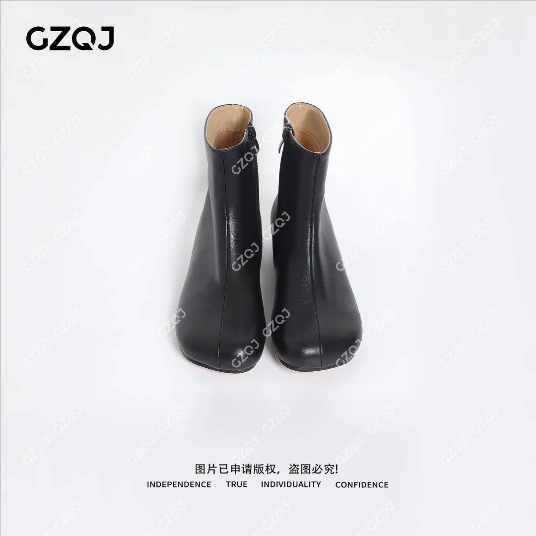 老琴私服  冬季新款时尚经典时装苹果头中跟短靴女  51011