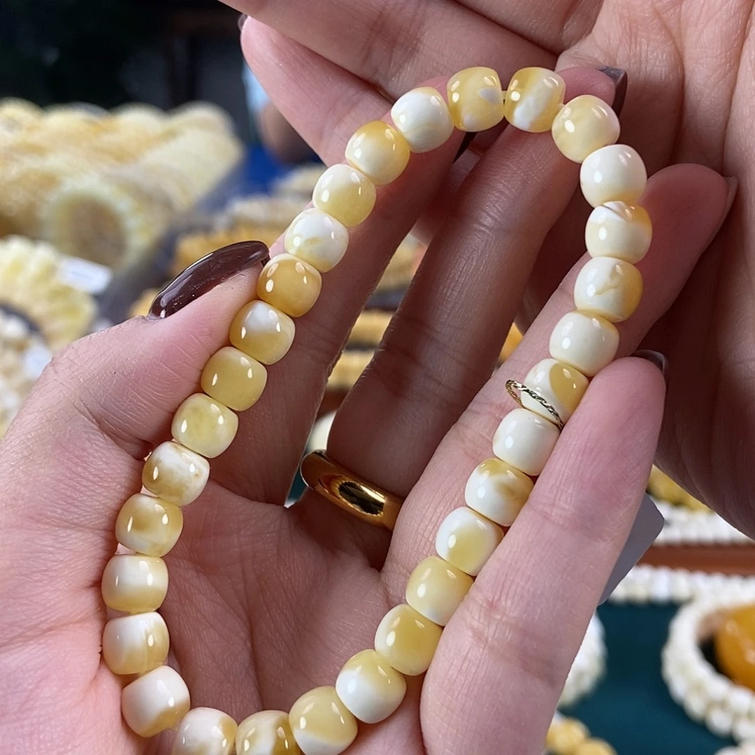 琥珀未镶嵌珠宝奇石7 7.31 浓蜡瓷白