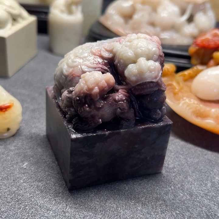 年***轮昌化石印石寿山石雕刻工艺的发展与发展