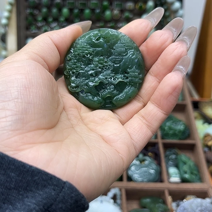 和田玉未镶嵌颈饰