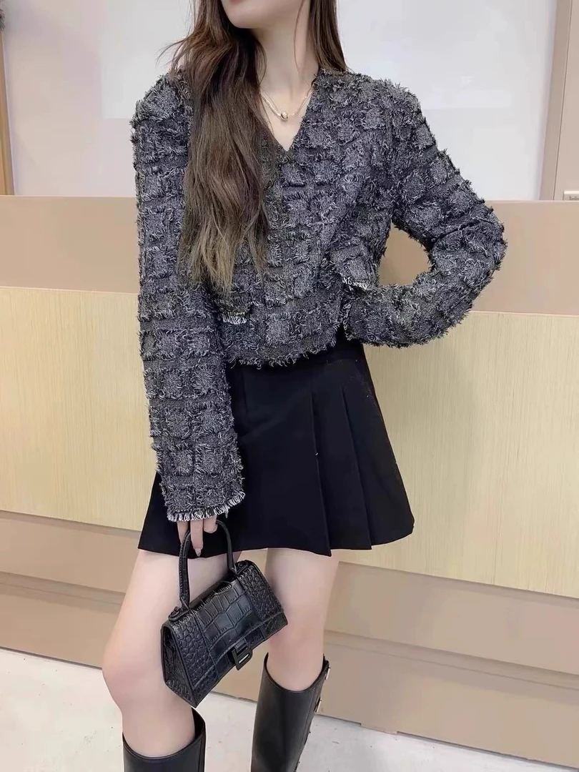 美美推荐88107小香风复古格子流苏短款设计感V领套头短款上衣