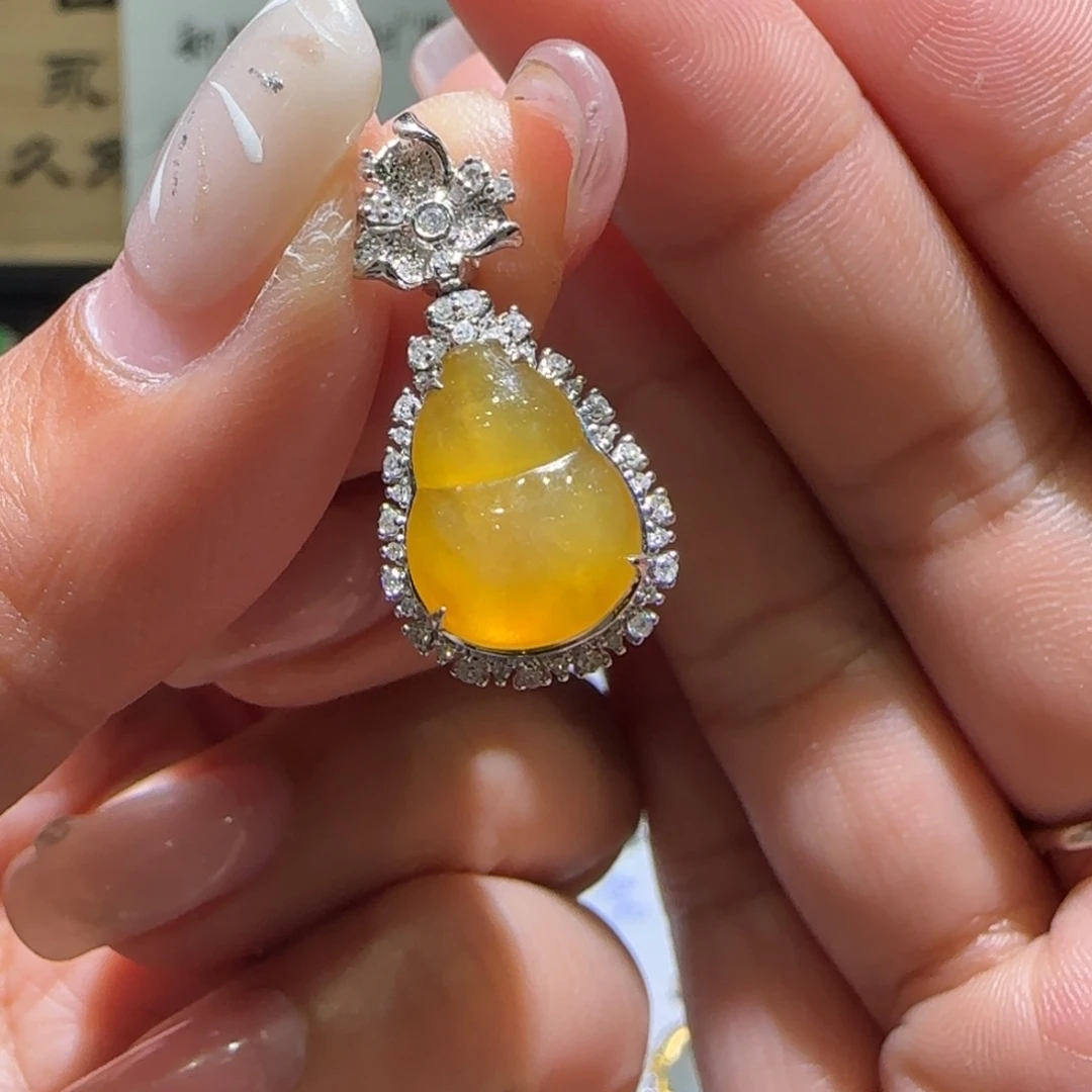 【闪购商品】翡翠颈饰18K金镶嵌缅甸