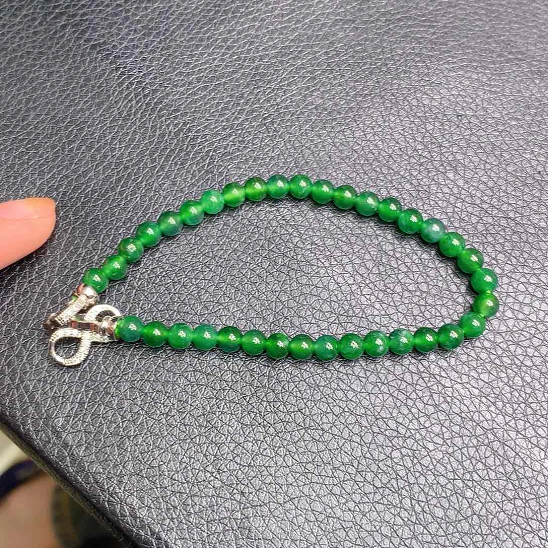 翡翠耳饰未镶嵌天然翡翠