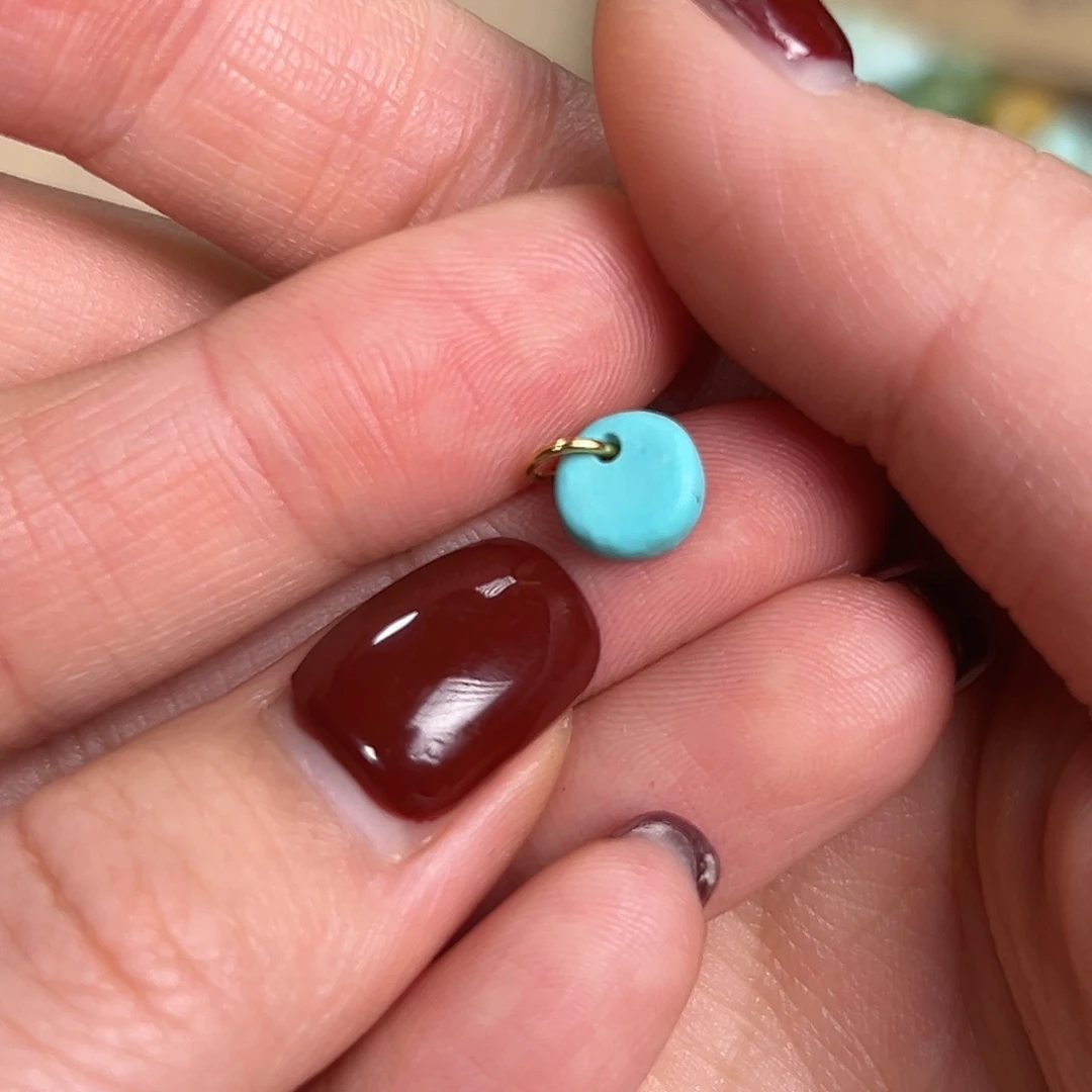 绿松石未镶嵌颈饰