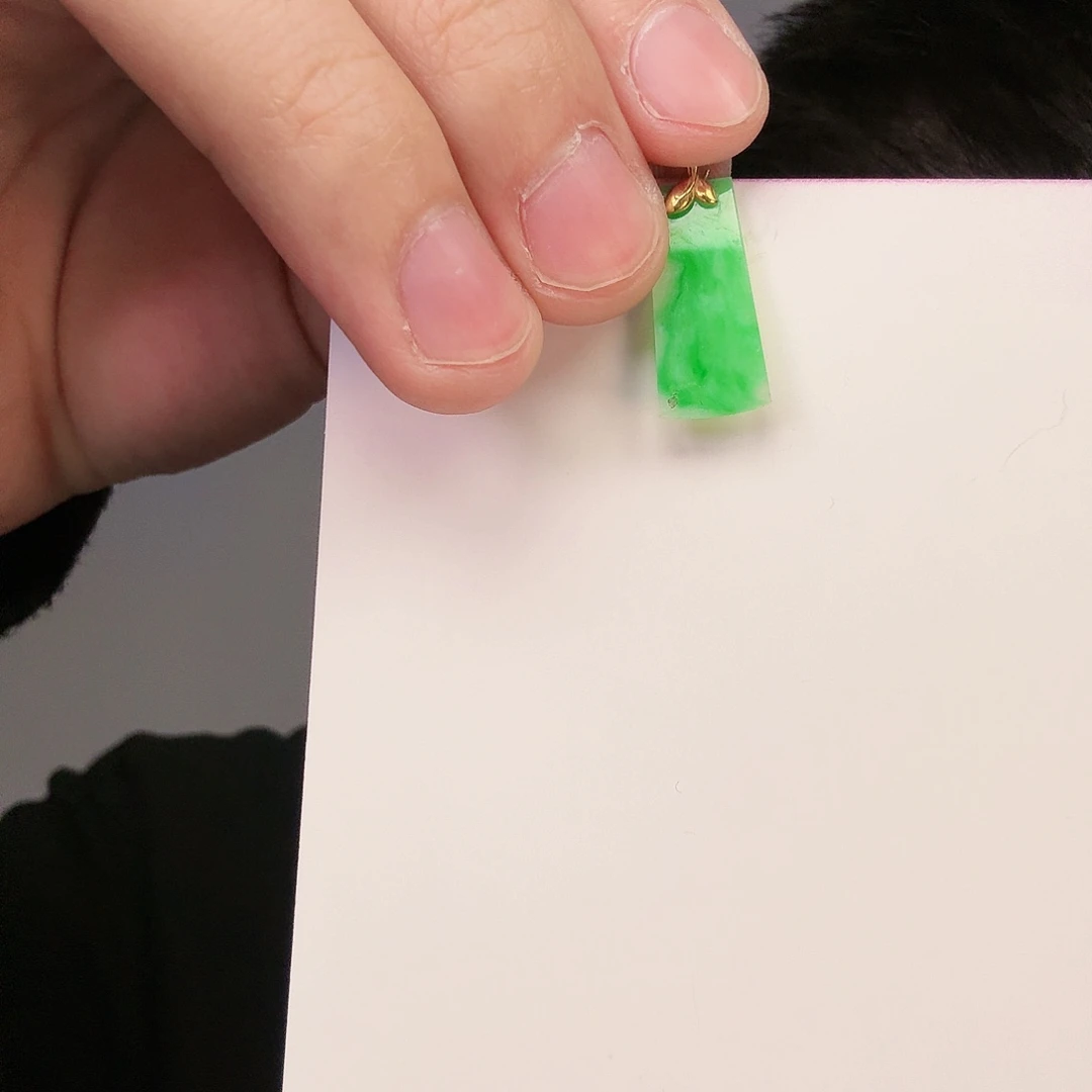 翡翠颈饰18K金镶嵌一件