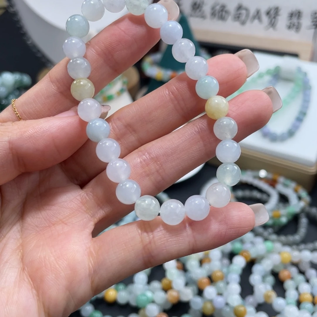 翡翠未镶嵌颈饰卡7+