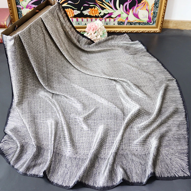 100%桑蚕丝小香风编织风真丝缎面106cm大方巾丝巾多功能围巾披肩