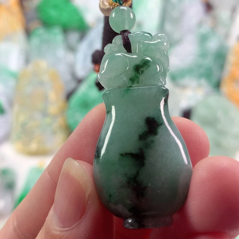 【闪购商品】翡翠未镶嵌吊坠(不含链)