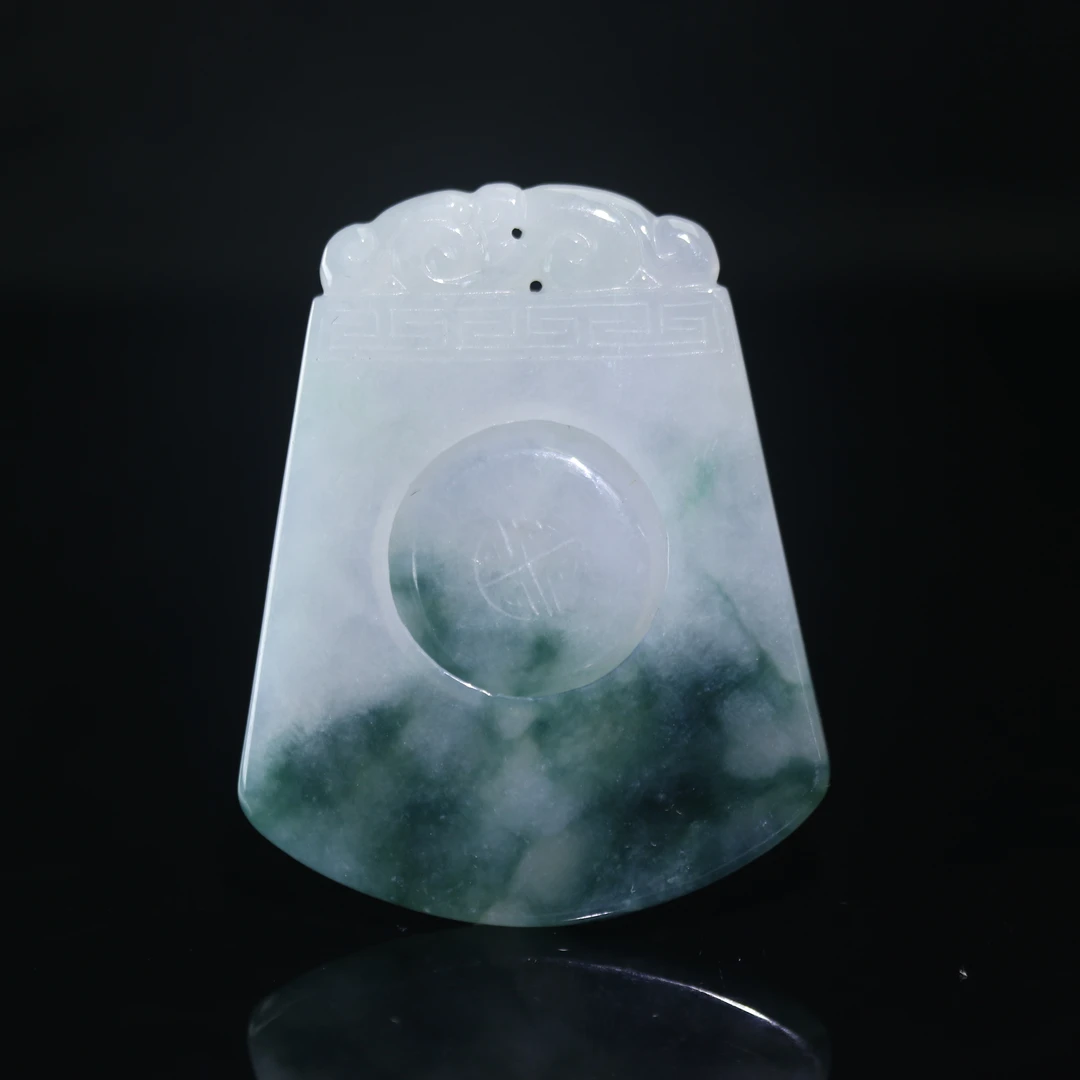 10天然缅甸翡翠A货飘蓝花仿古无事牌/300311/上海嘉禾拍卖