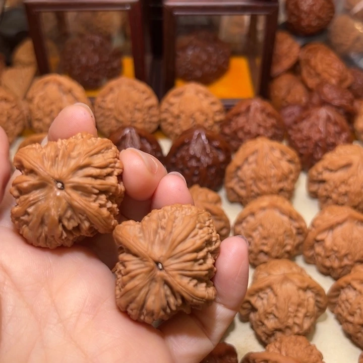 桃核吊坠@**风个哥哥哥哥