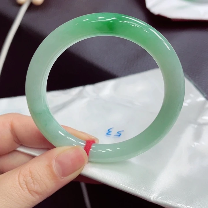 未镶嵌手镯翡翠翡翠