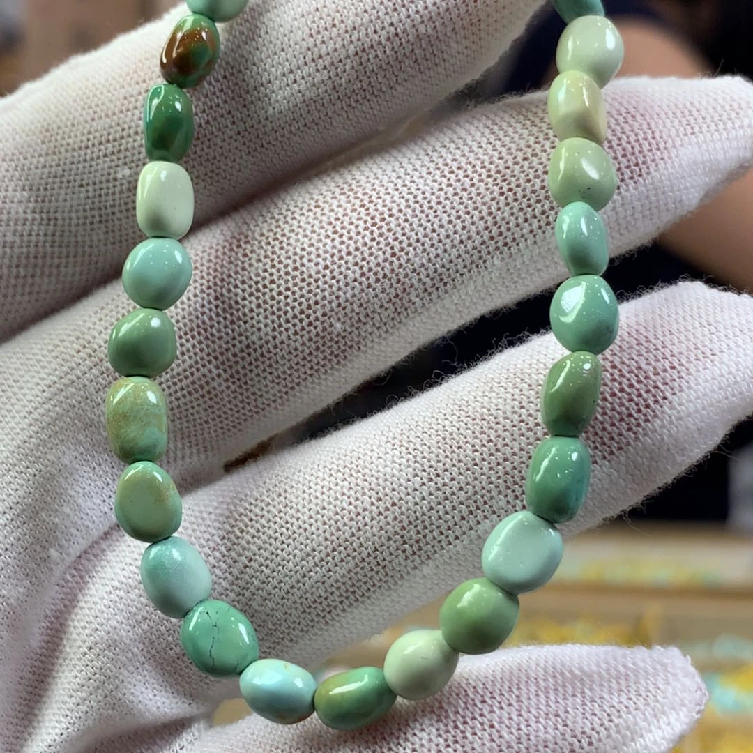 绿松石未镶嵌挂件