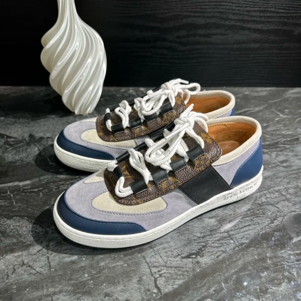 99新 LouisVuitton/路易威登 37.5码/麂皮拼接板鞋