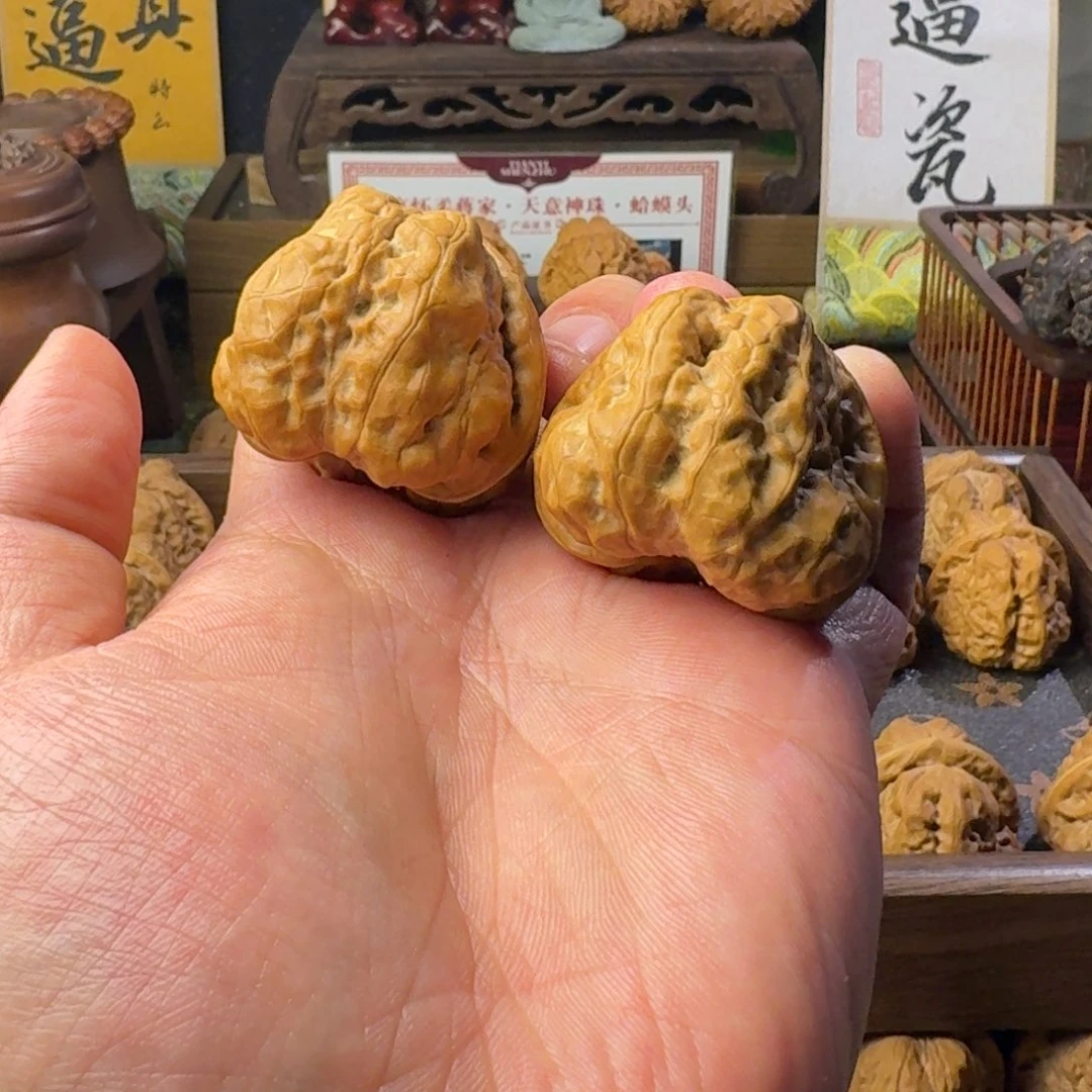 刘***伟吊坠文玩核桃延庆蛤蟆头龙蟾腿王