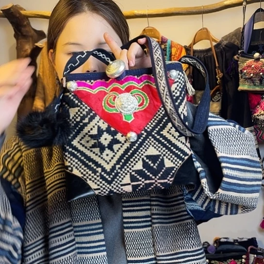 织绣手工制作包包