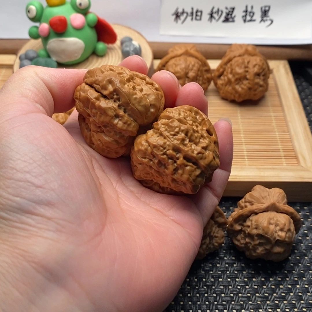 文玩核桃把件三角边40