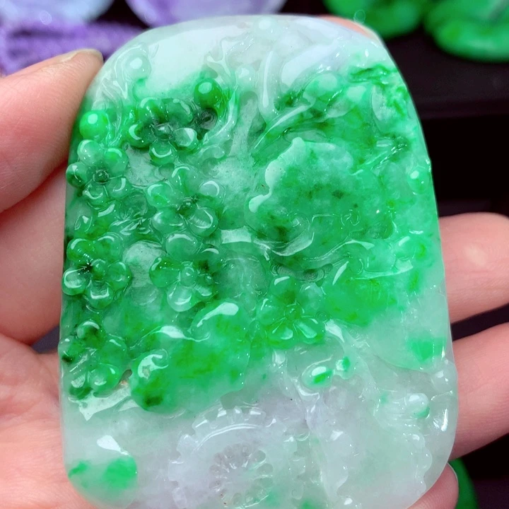 翡翠未镶嵌吊坠(不含链)