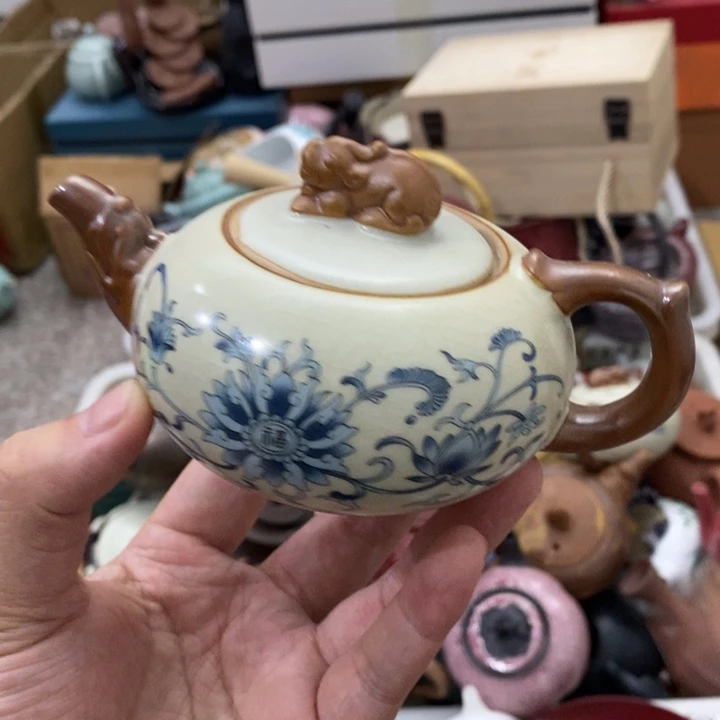 陶瓷艺术品及陶瓷壶