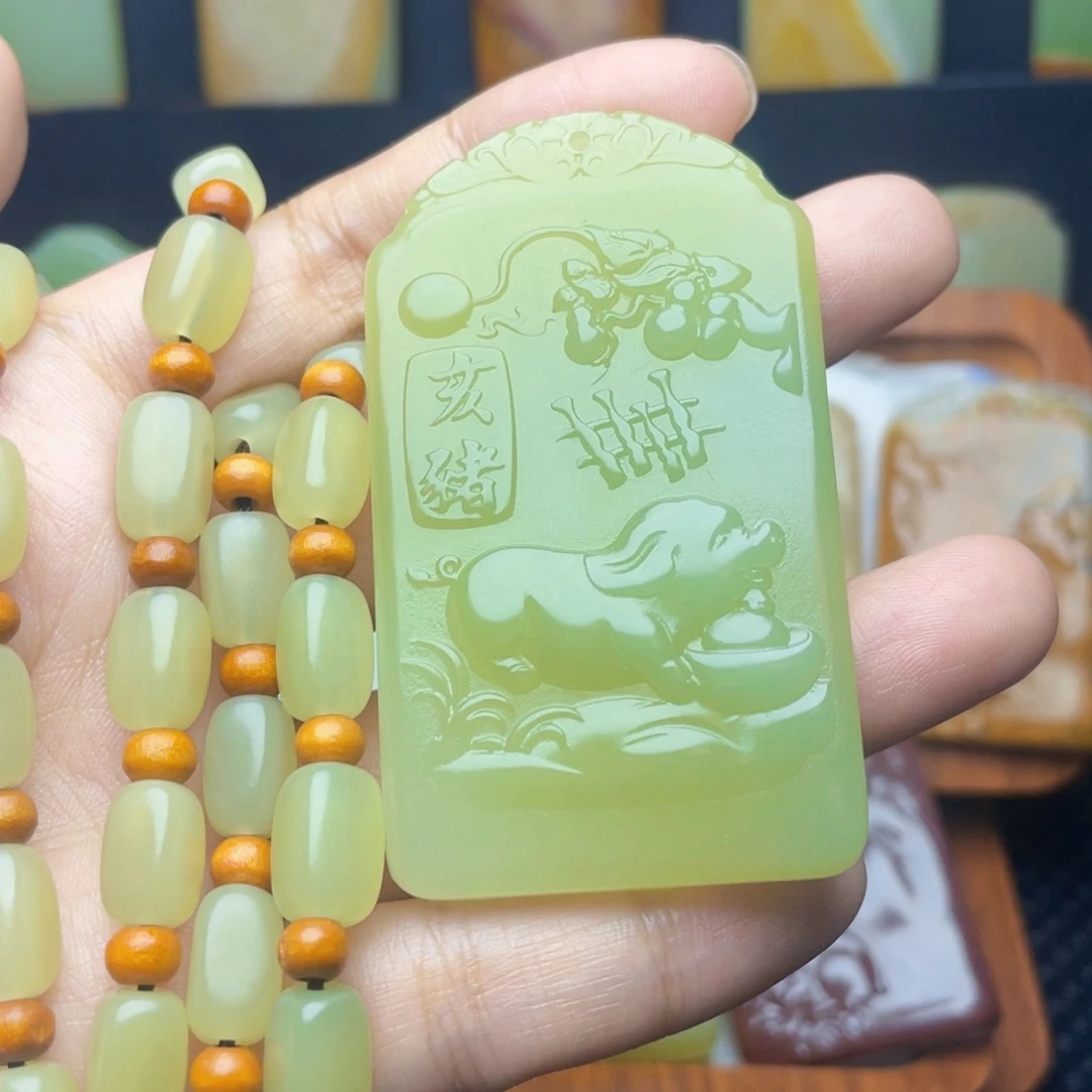 南**船新疆昆仑山料牌形