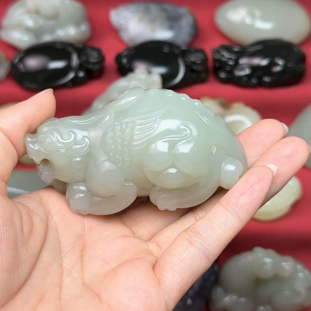 未镶嵌和田玉（糖玉）把件十**六