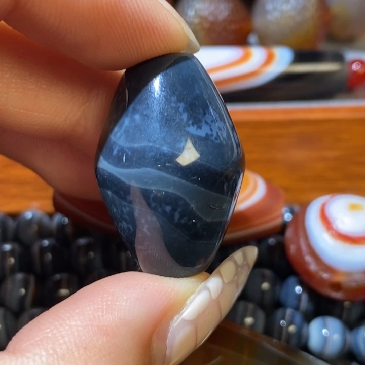 未镶嵌颈饰玛瑙/玉髓