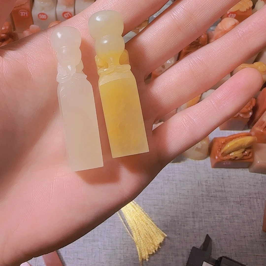鱼***妈寿山石印石篆刻作品