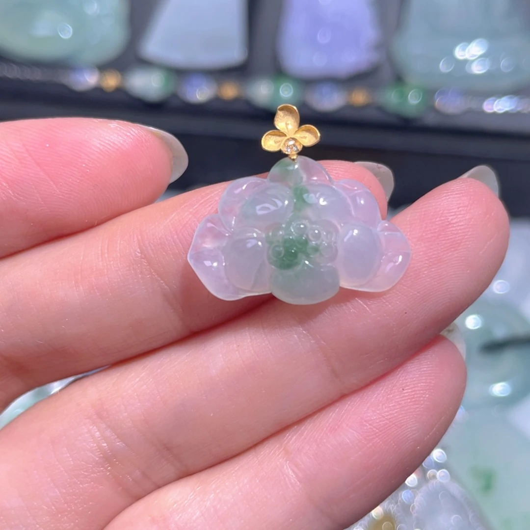 颈饰18K金镶嵌翡翠翡翠