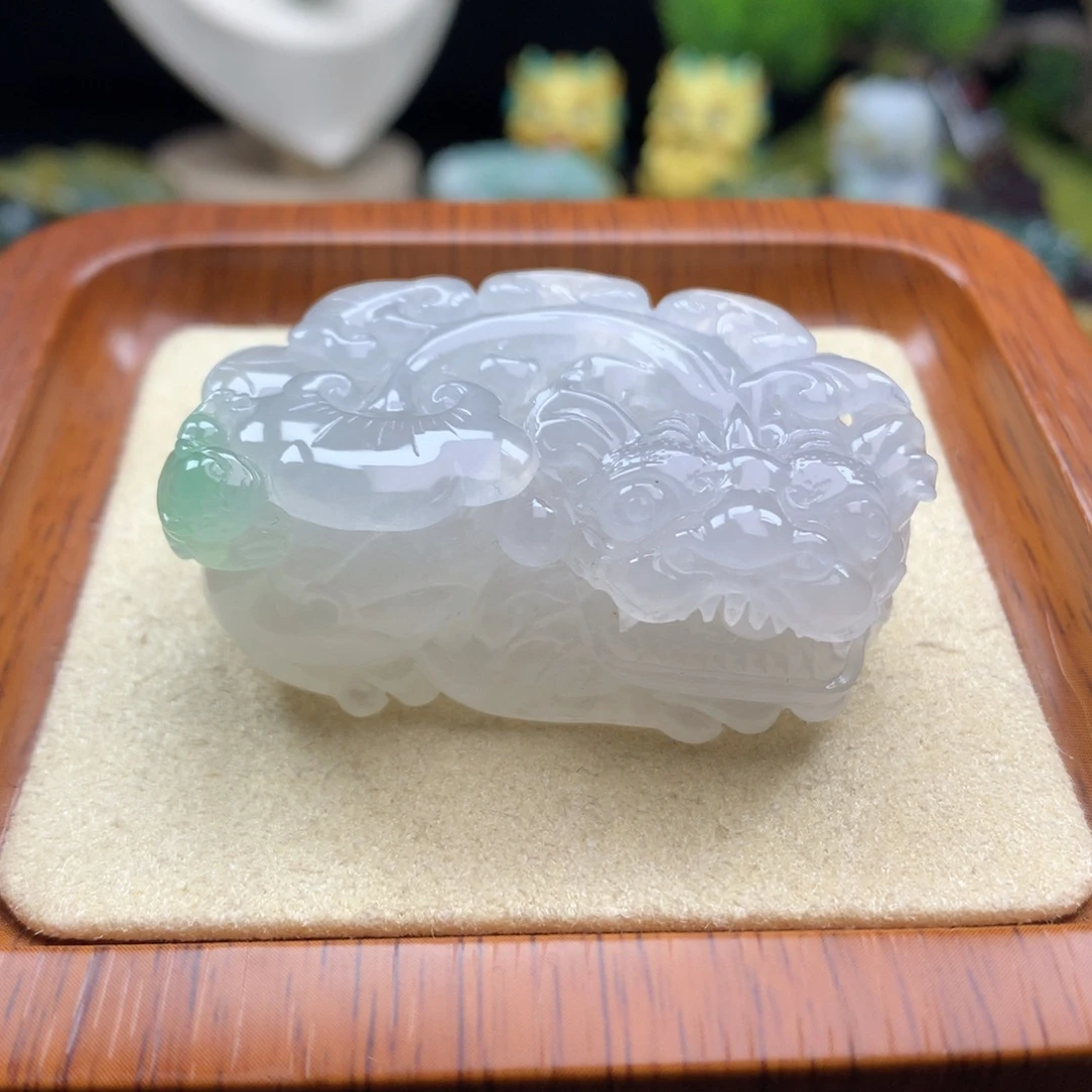 B***T翡翠未镶嵌颈饰66