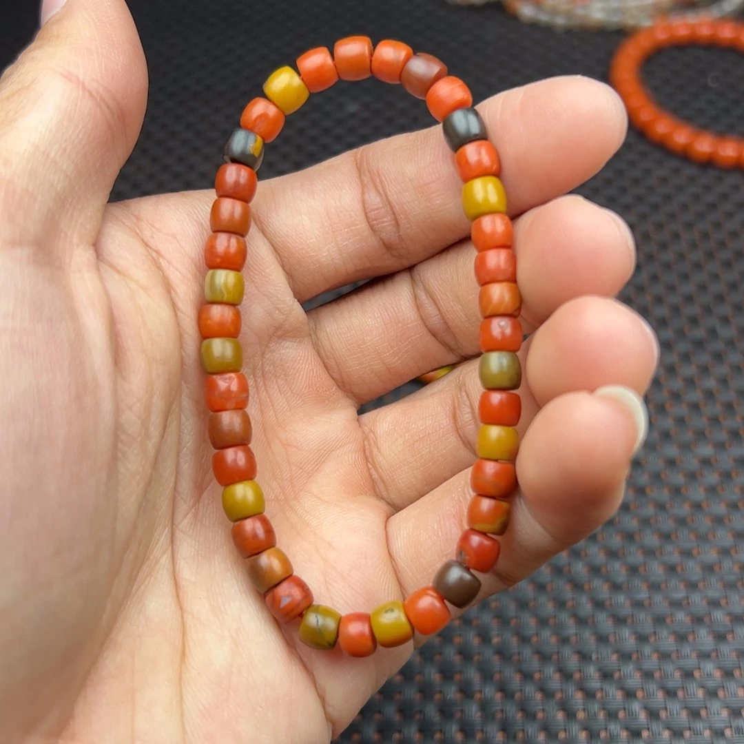 南红玛瑙手链未镶嵌