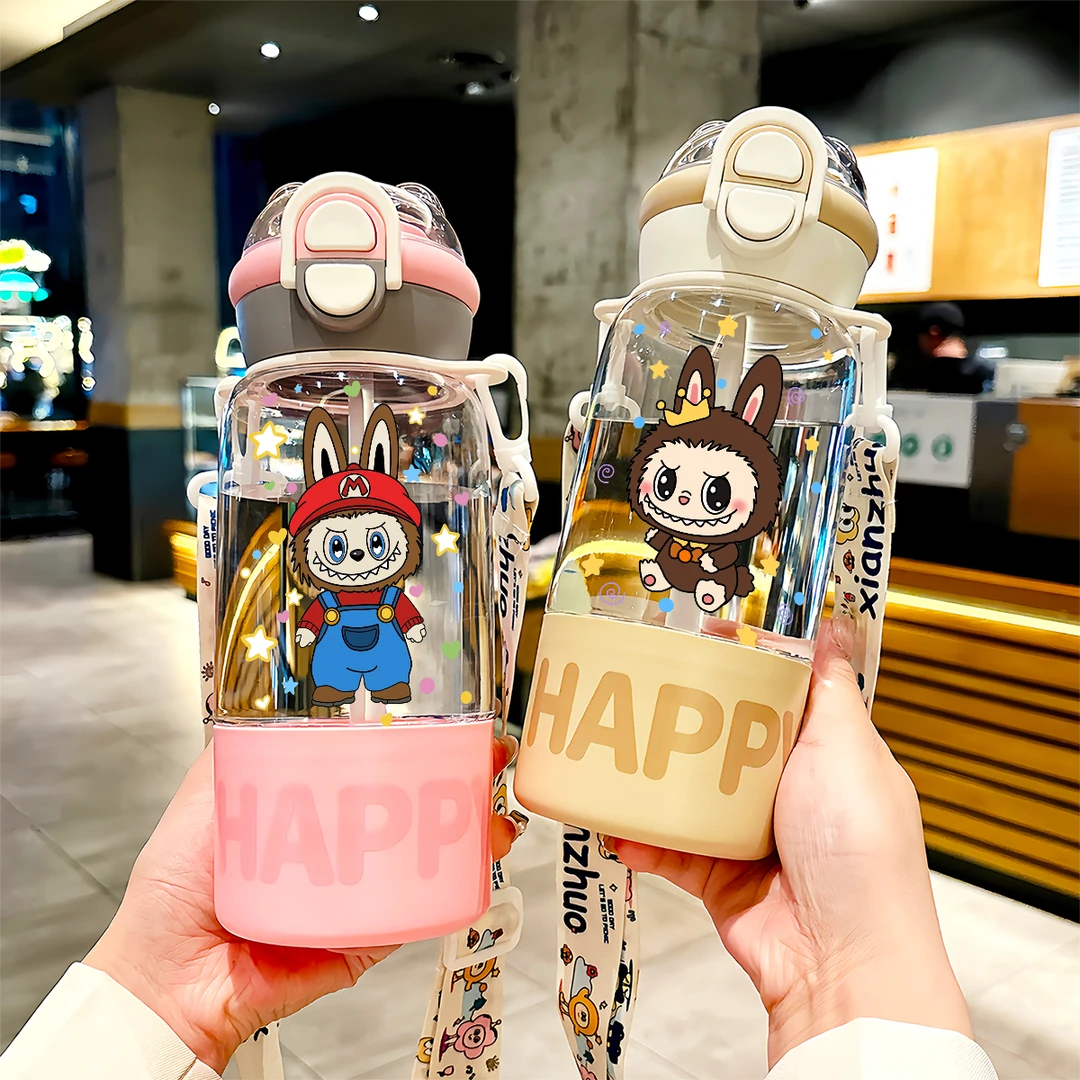 拉布布夏季大容量儿童高颜值塑料吸管杯便携式学生户外背带水杯