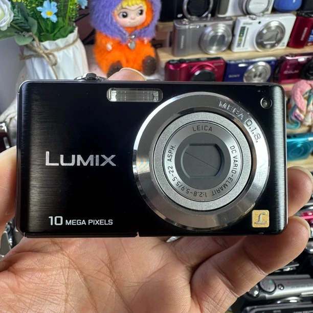 95新 Panasonic/松下 Fs7福利款1000万像素4倍变焦带柔肤磨皮效果