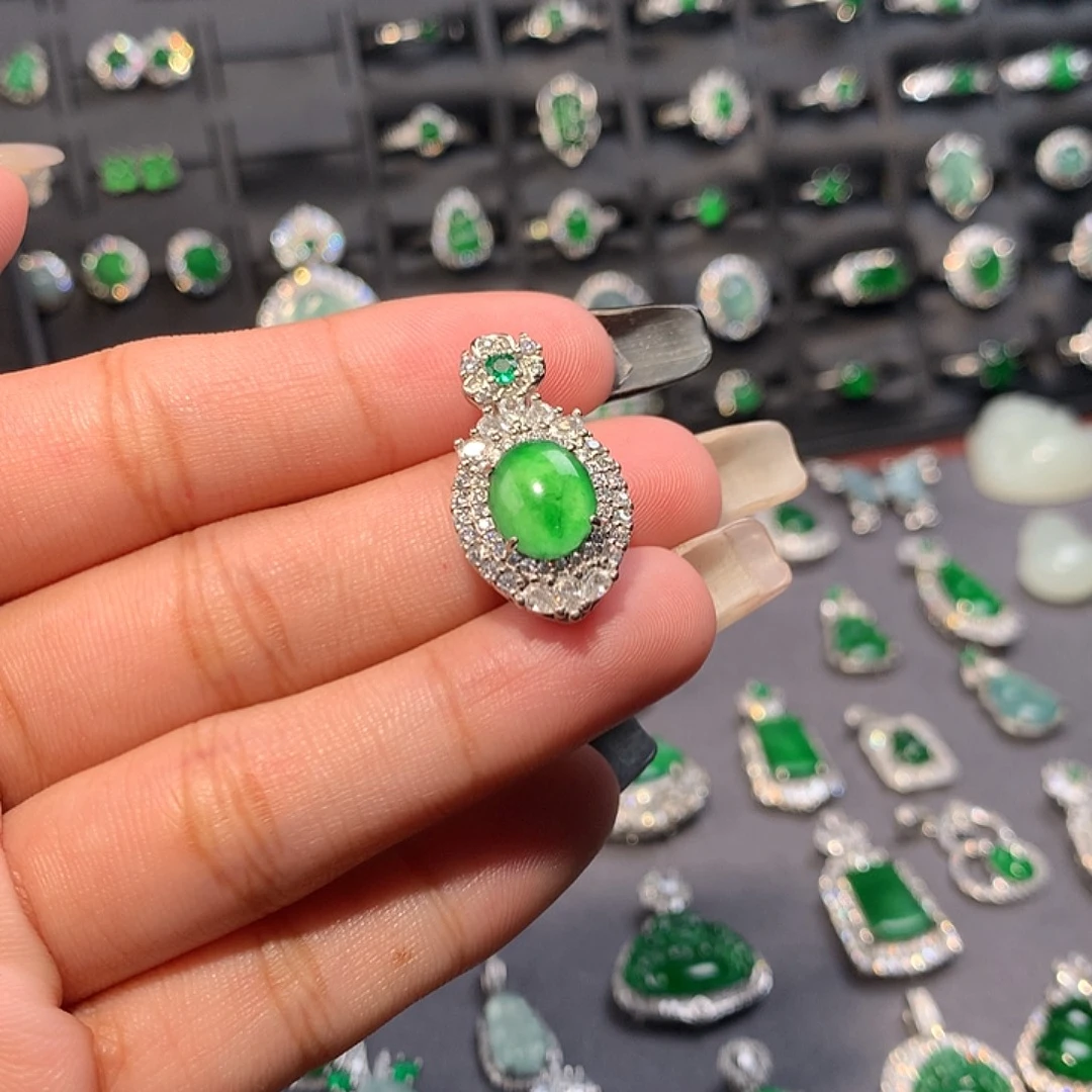 翡翠未镶嵌吊坠(不含链)