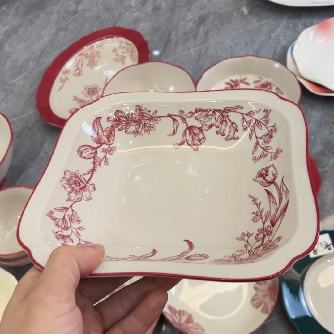 雾***聆陶瓷微瑕餐具介意勿拍，满18飞！