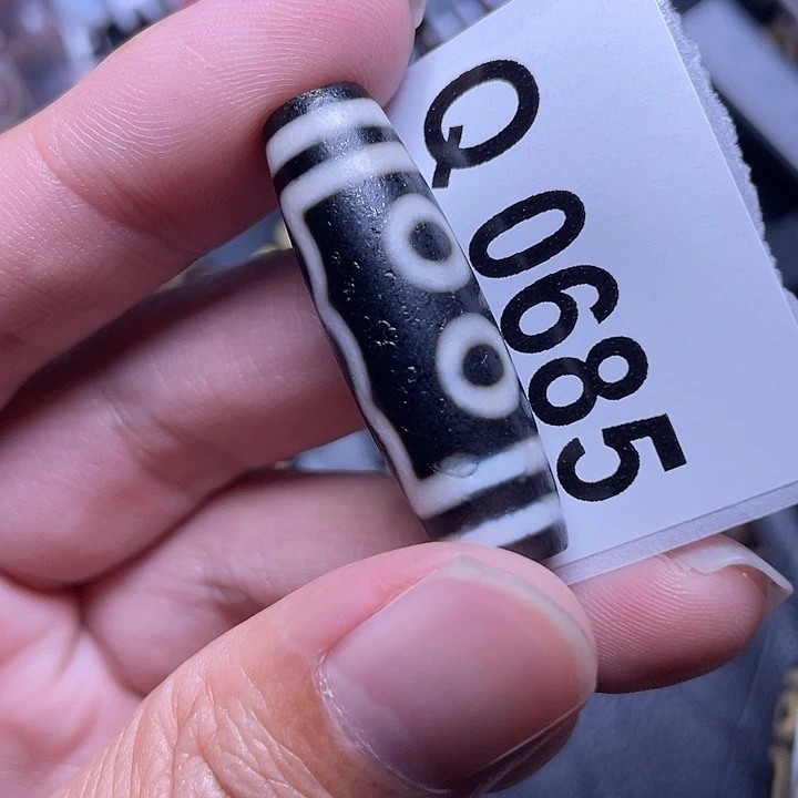 玛瑙/玉髓颈饰未镶嵌瑕疵裂