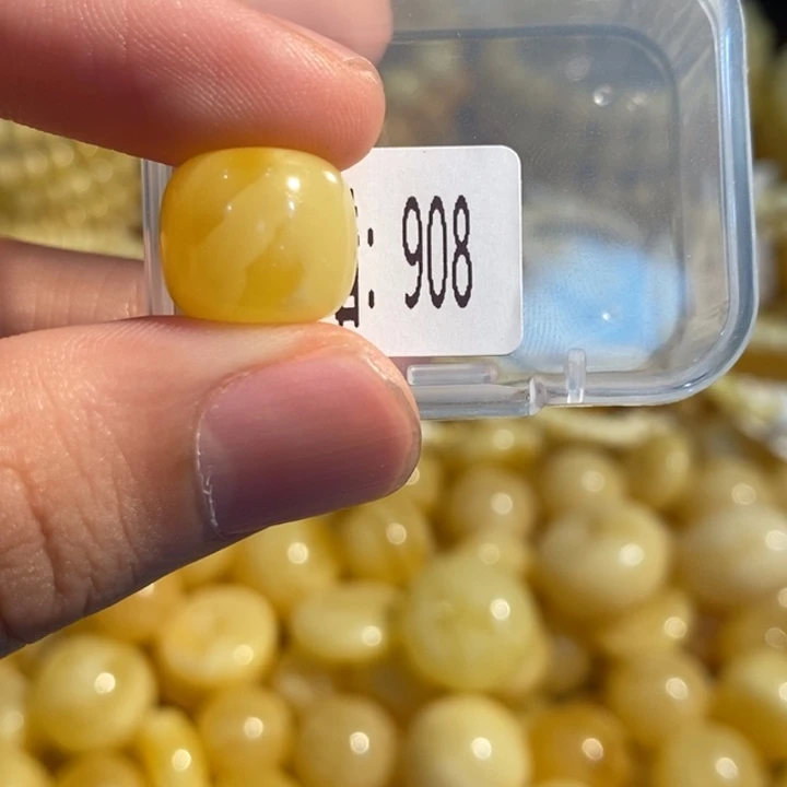 琥珀未镶嵌珠宝奇石908