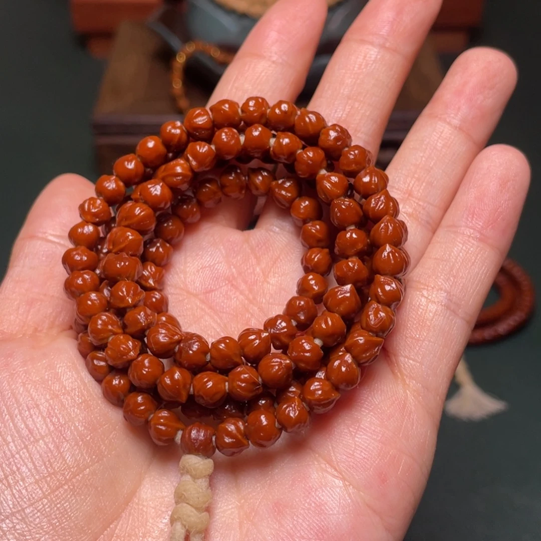 柏香籽/百香籽吊坠报喜鸟