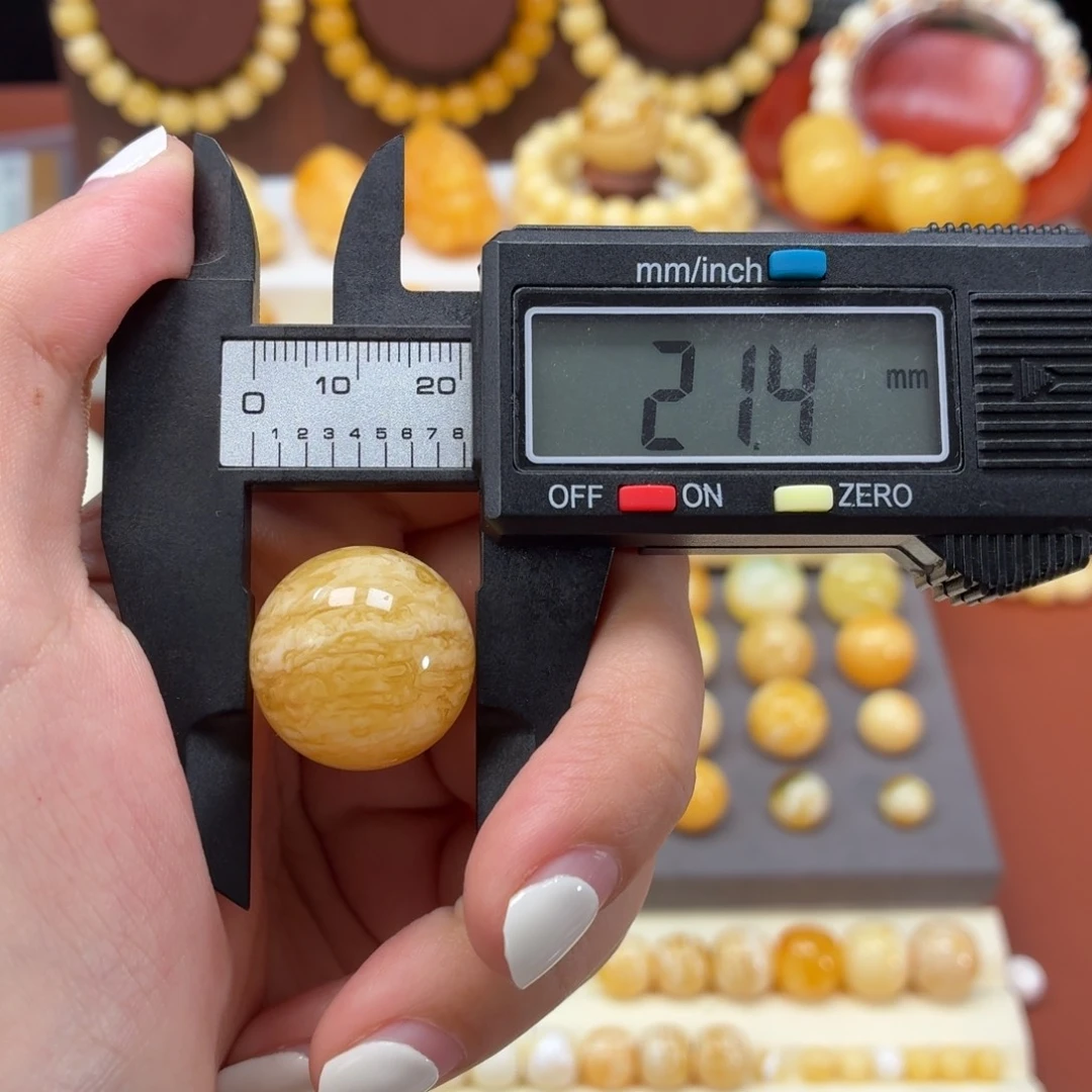炎***爆琥珀未镶嵌裸石俄料21mm