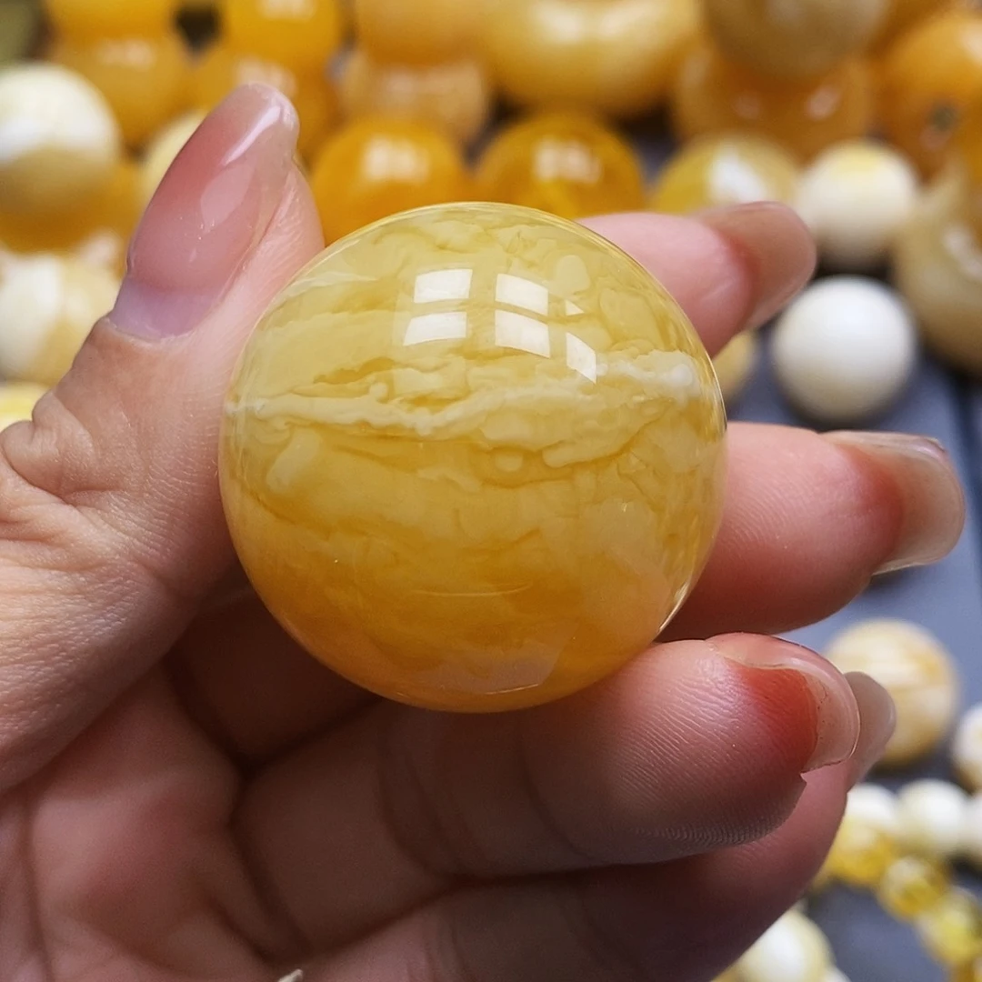 蜜蜡未镶嵌珠宝奇石